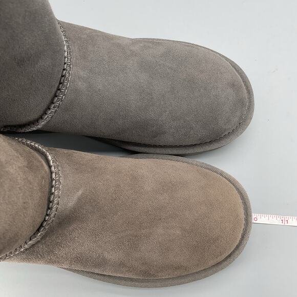 NEW UGG Women’s Classic II Short Boots Grey Size 5 - Picture 7 of 10
